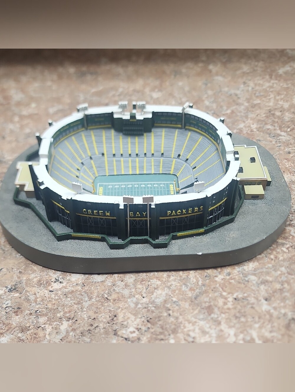 Green Bay Packers Stadium Replica Home Accent - Green/Gold